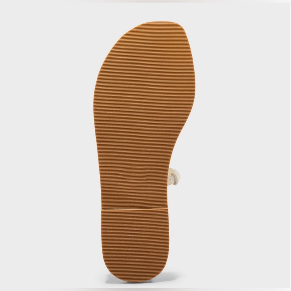 Universal Thread Thong Sandals - Picture 10 of 10